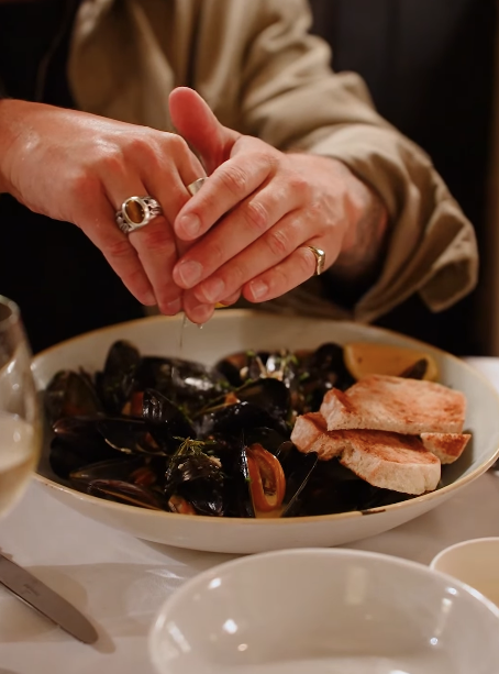 Crab & Lobster Hotel & Restaurant