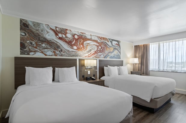 Images Crowne Plaza Executive Center Baton Rouge by IHG