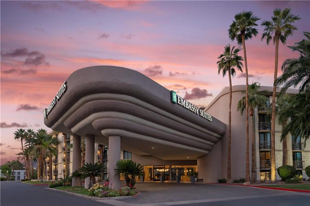 Images Embassy Suites by Hilton Phoenix Biltmore