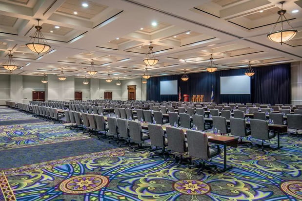 Images The Hotel Roanoke & Conference Center, Curio Collection by Hilton