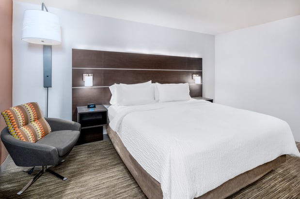 Images Holiday Inn Express & Suites Colorado Springs Afa Northgate by IHG