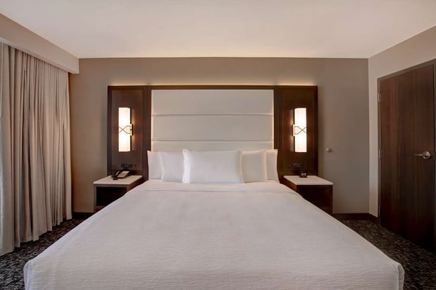 Images Embassy Suites by Hilton Oklahoma City Northwest
