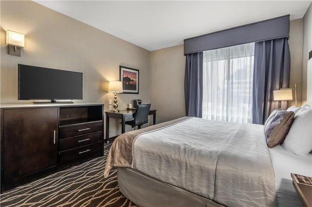 Images Best Western Plus Hotel at the Convention Center