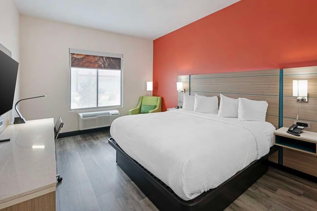Images Best Western Plus Executive Residency Carlsbad Hotel