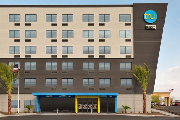 Images Tru by Hilton Las Vegas Airport