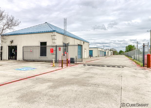 Images CubeSmart Self Storage