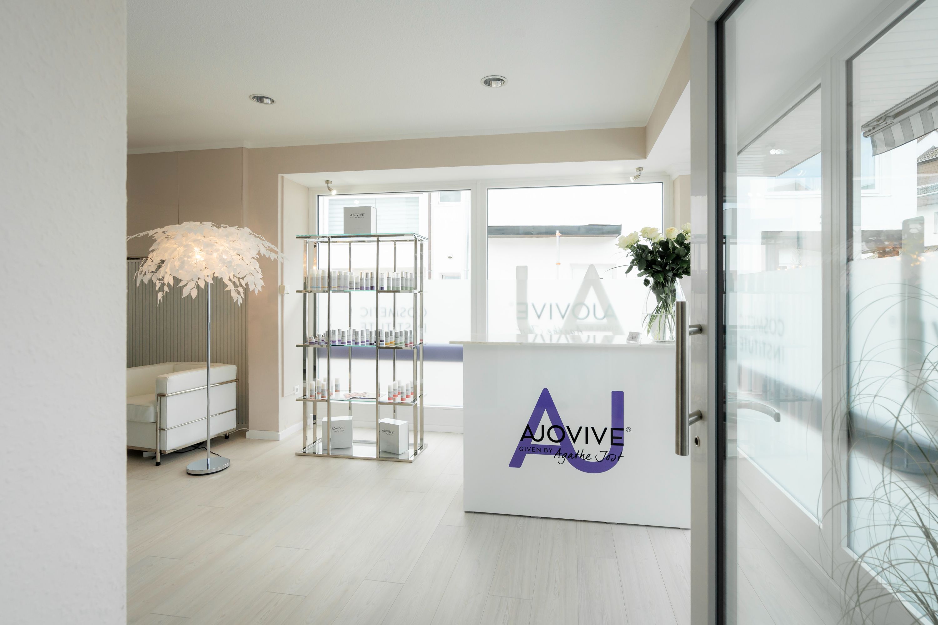 Kosmetikstudio Baden-Baden | AJOVIVE COSMETIC INSTITUTE by Agathe Jost, Rathausplatz 7 in Baden-Baden