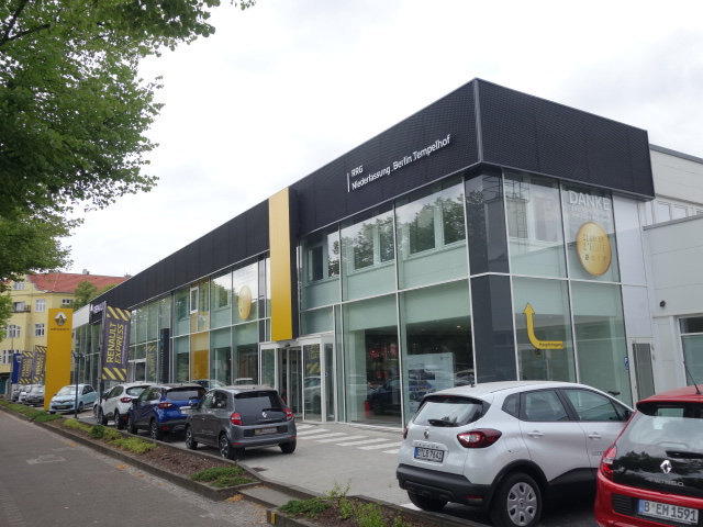 Renault Retail Group Tempelhof aussen