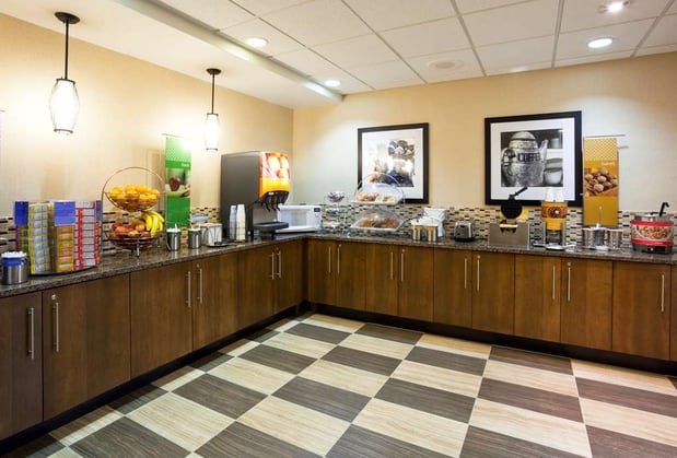 Images Hampton Inn by Hilton Rockford