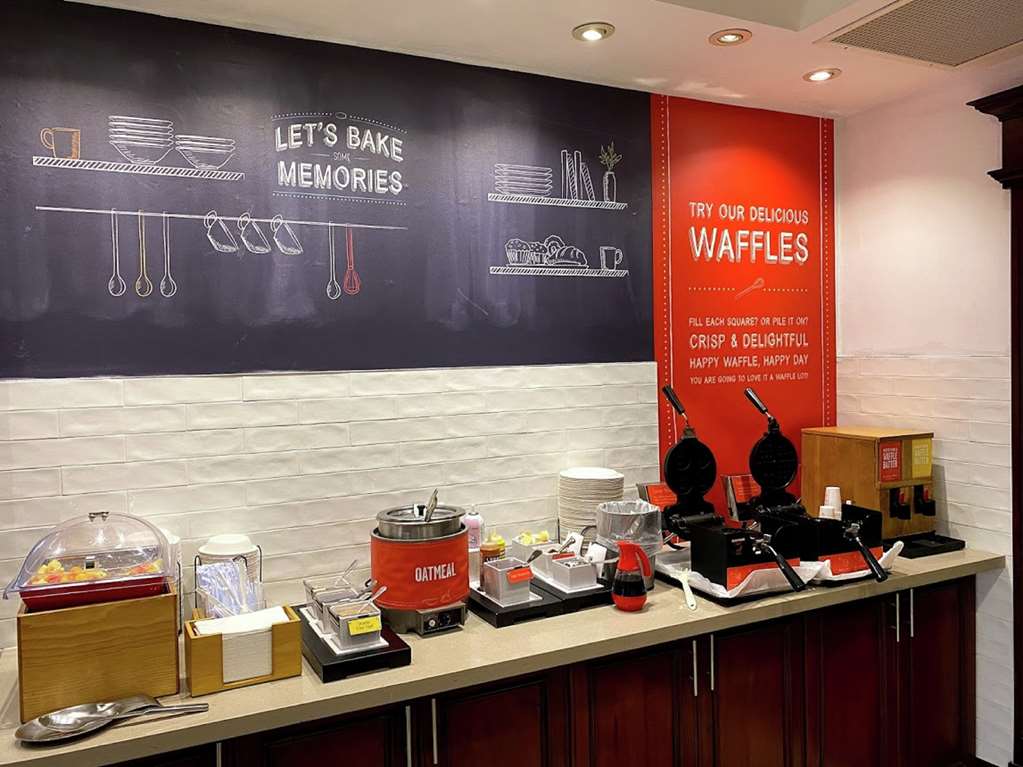 Images Hampton Inn by Hilton Toronto-Mississauga West