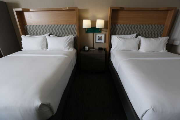 Images Holiday Inn & Suites Chicago North Shore (Skokie) by IHG