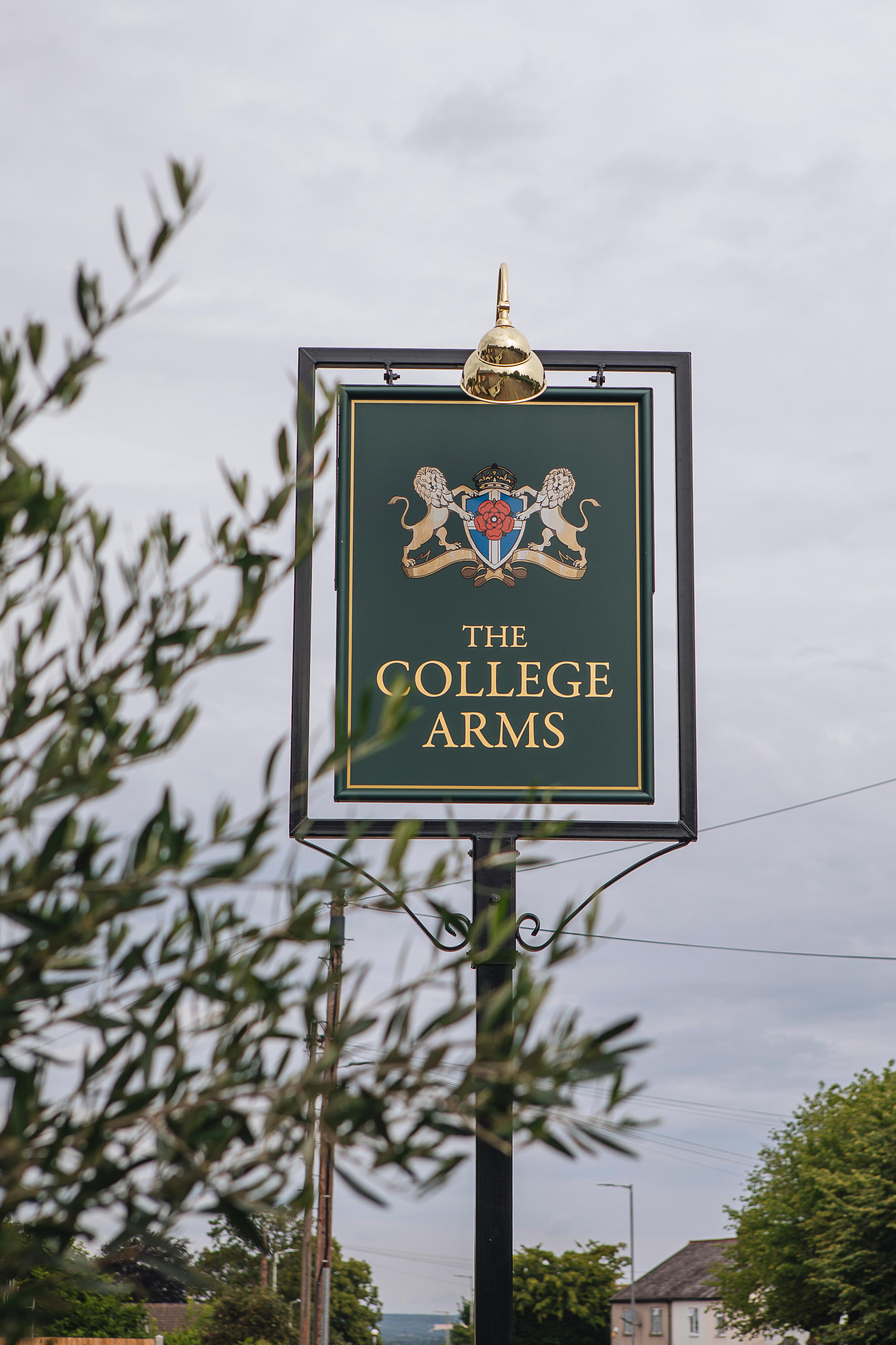 Images College Arms