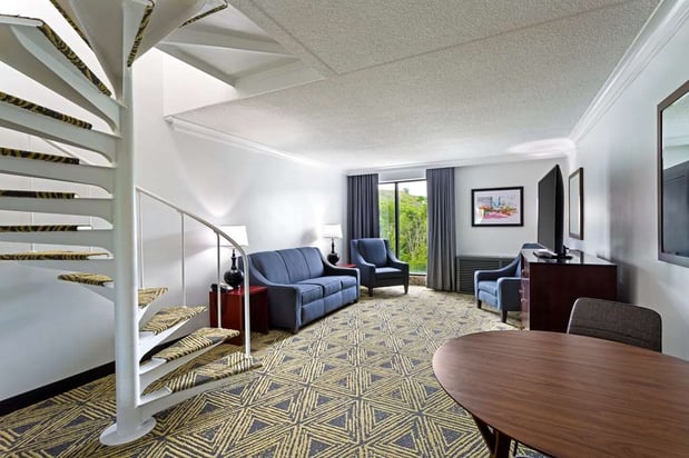 Images DoubleTree by Hilton Washington Meadow Lands Casino Area