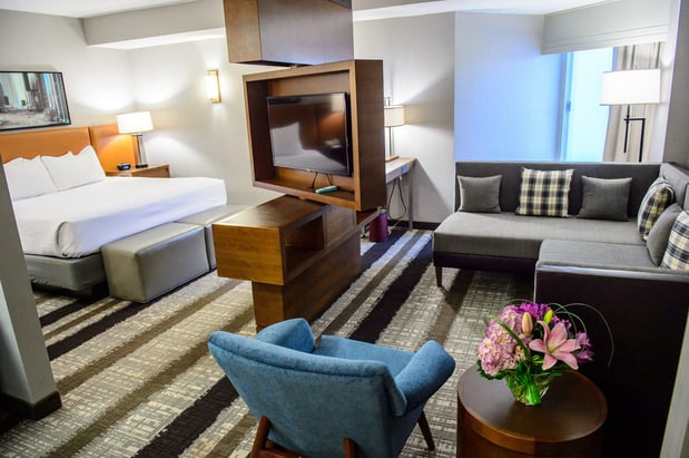 Images Crowne Plaza Dulles Airport by IHG