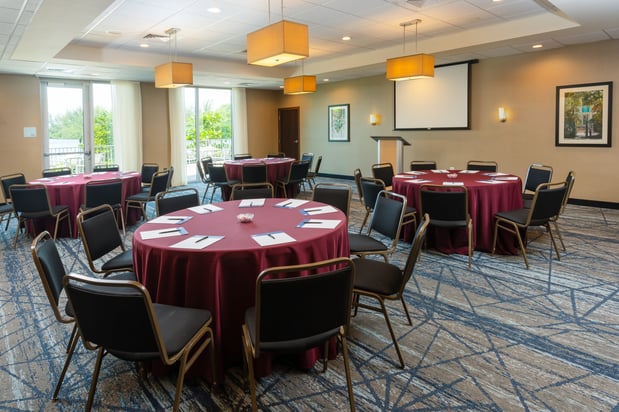 Images Holiday Inn Express Miami Airport-Blue Lagoon Area by IHG