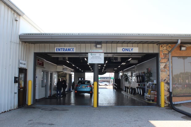 Images Russ Darrow Mitsubishi Service Center