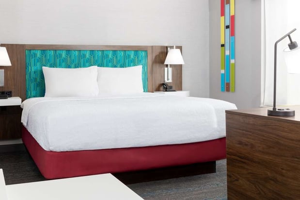 Images Hampton Inn & Suites Porter Ranch Los Angeles