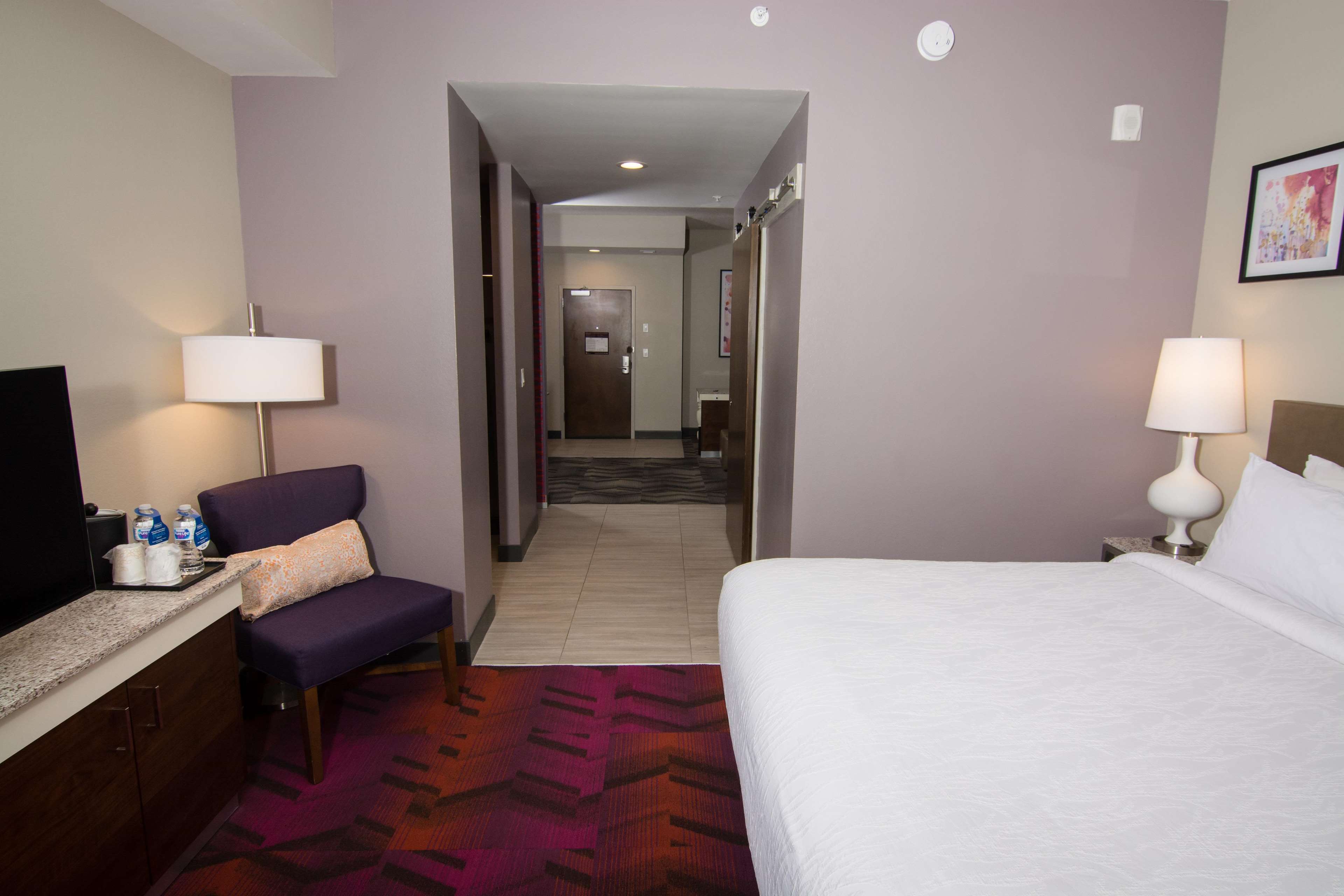 Guest room
