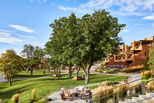 Images Auberge Collection