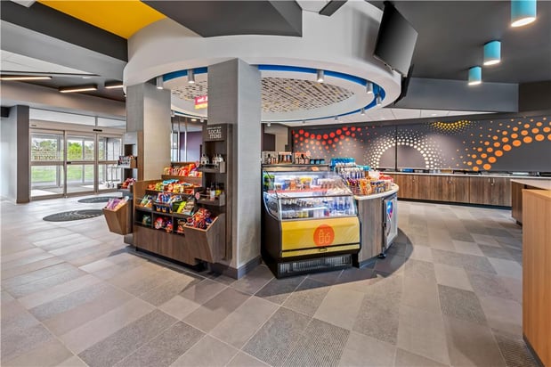 Images Tru by Hilton Kansas City Airport
