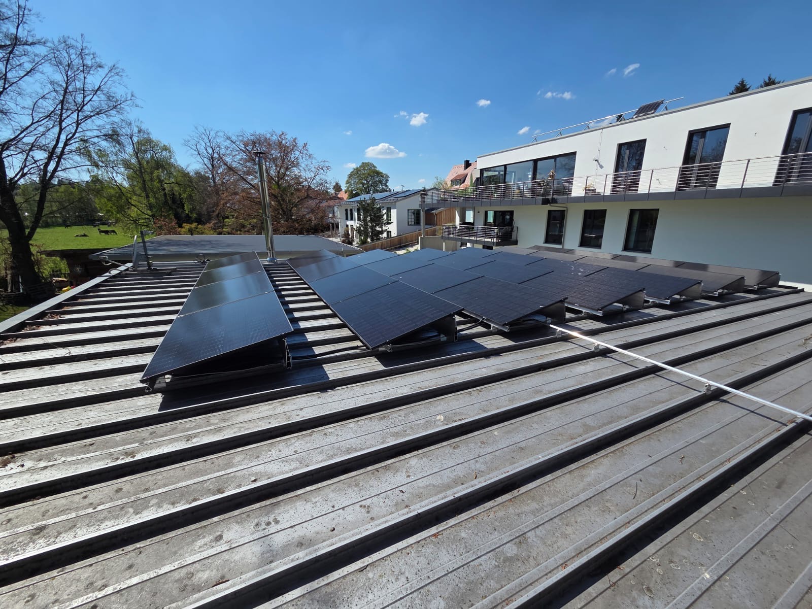 Bild 30 eniosol Fünfseenland GmbH | PV-Anlage, Stromspeicher, Wärmepumpe, Wallbox in Altenstadt