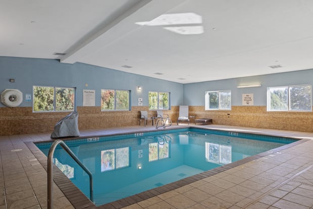 Images Holiday Inn Express & Suites Torrington by IHG