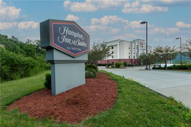 Images Hampton Inn & Suites Wilder