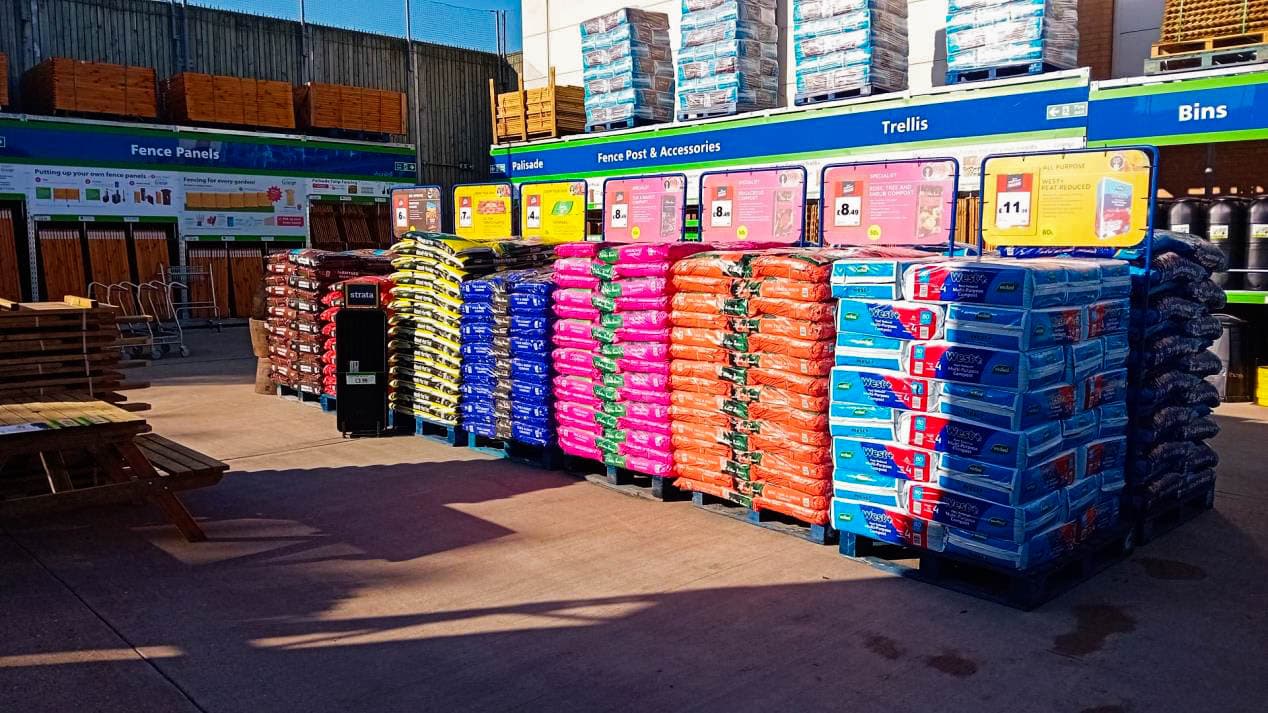 Images B&M Home Store with Garden Centre