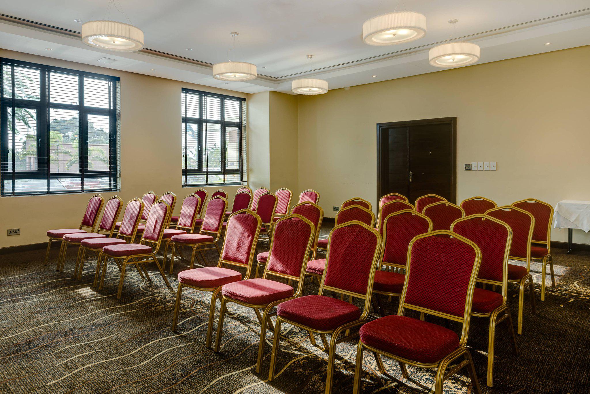 Fotos - Protea Hotel by Marriott Ikeja Select - 80