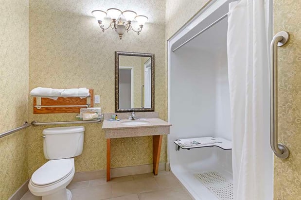 Images Best Western Plus Bradbury Inn & Suites