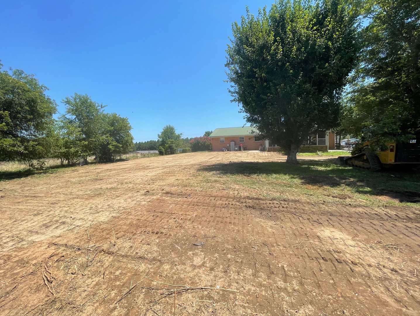 Roberts Excavation provides thorough site preparation services to ensure your land is ready for building and development. From clearing to leveling, we handle all aspects of preparing the site to meet project specifications. Our goal is to deliver a stable and secure foundation for your next project.