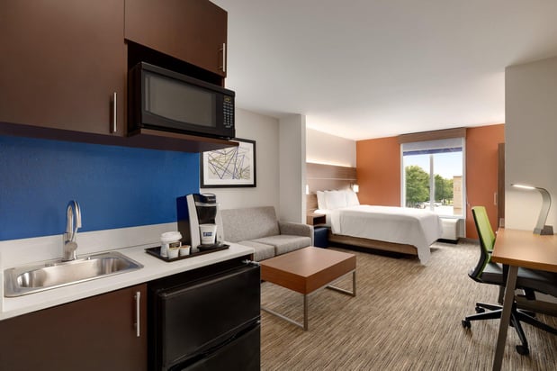Images Holiday Inn Express & Suites Opelika Auburn by IHG