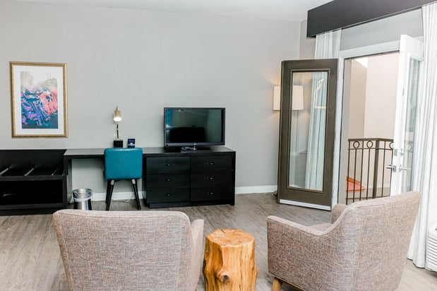 Images Hotel Indigo San Antonio-Riverwalk by IHG