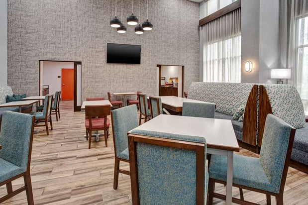Images Hampton Inn & Suites Tampa East (Casino Area)