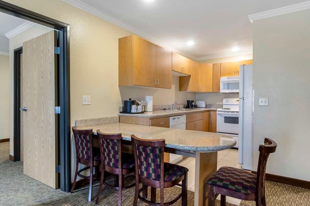 Images Best Western Plus Grapevine Inn