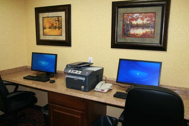 Images Hampton Inn Junction City