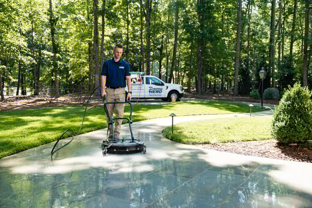 Images Window Hero Charlotte