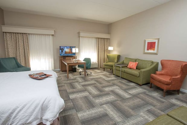 Images Hampton Inn & Suites Cincinnati-Union Centre