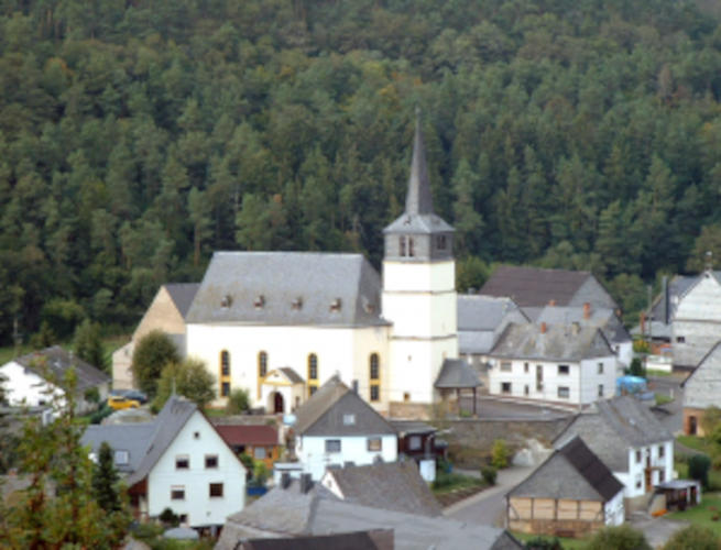 Bild 1 Evangelische Kirche Hausen - Evangelische Kirchengemeinde Hausen in Hausen