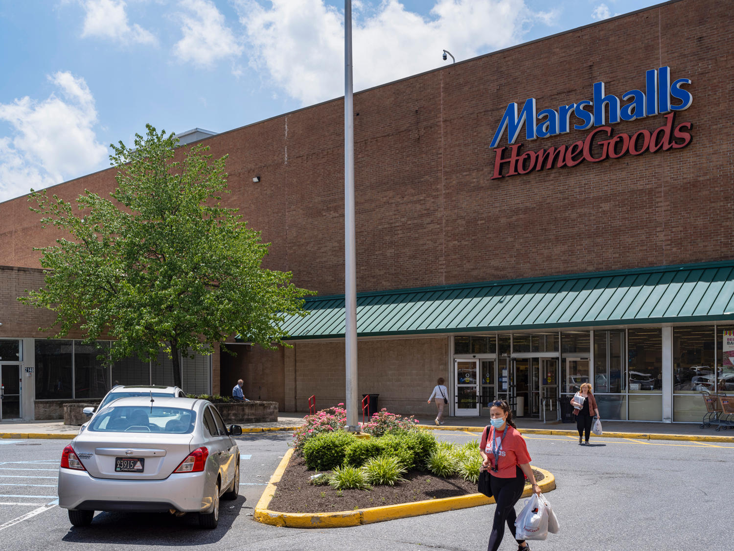 Marshalls and Home Goods at Lehigh Shopping Center