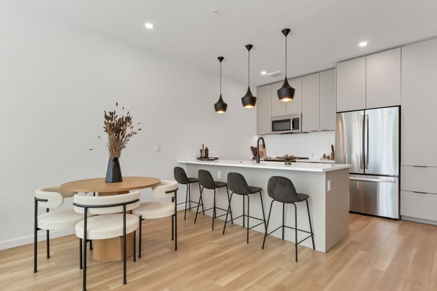 Images The Broadleaf Apartments