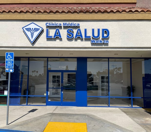 Images Clinica Medica La Salud - Norwalk