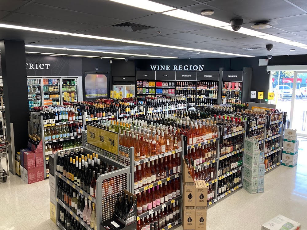 Images Liquorland St Clair