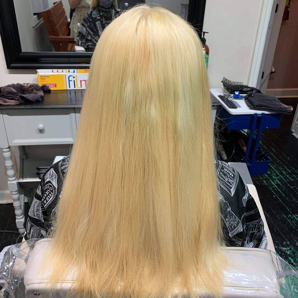 The Hideout Salon and Lounge Photo