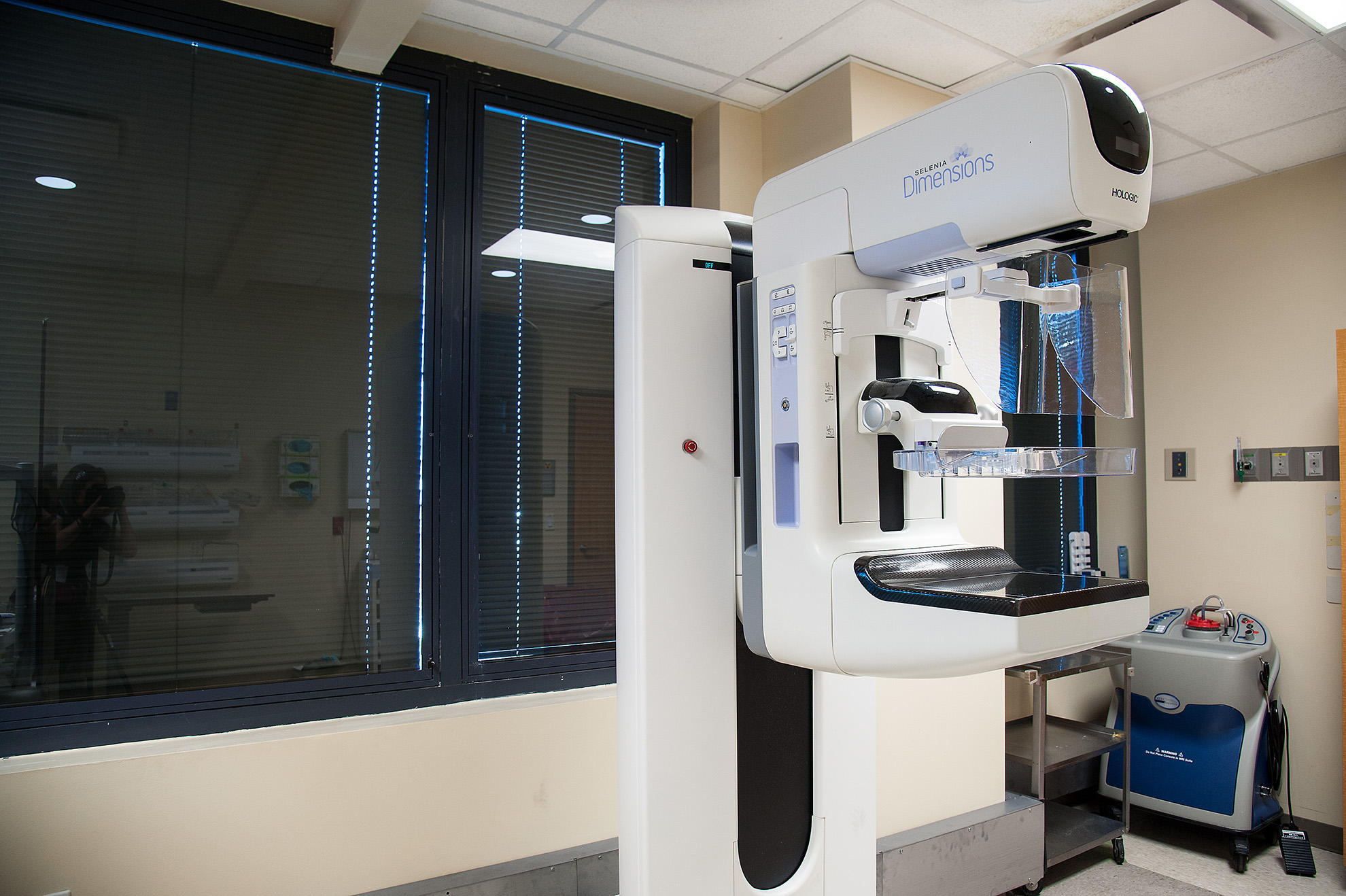 Memorial Hermann Imaging & Breast Care Center at Greater Heights Hospital imaging room.