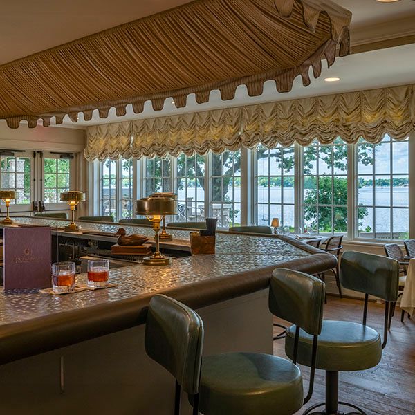 Images The Commodore - A Bartolotta Restaurant