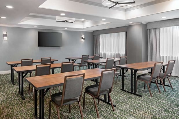 Images Hampton Inn Hartford/Airport
