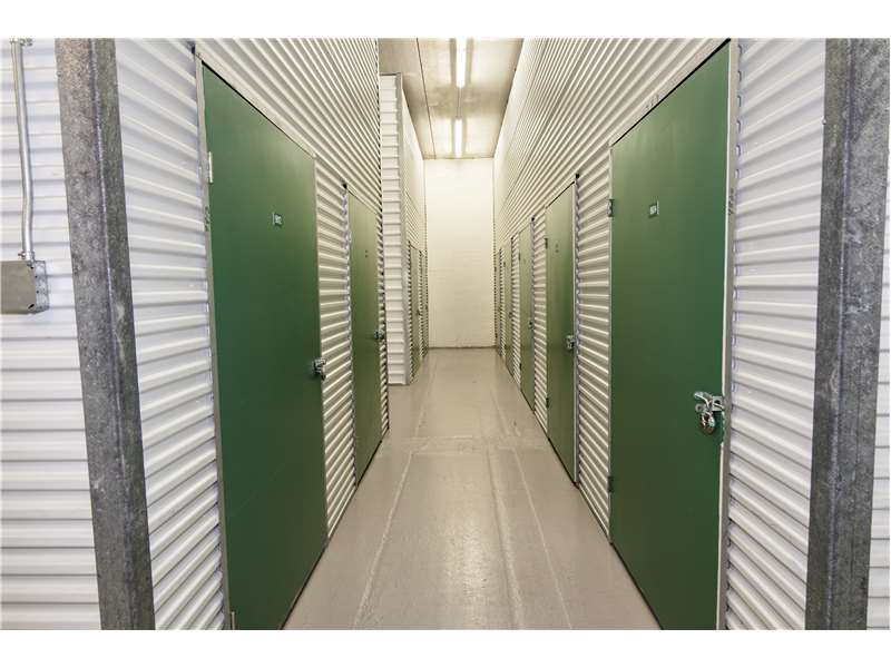 Exterior Units Extra Space Storage Miami (305)652-7253