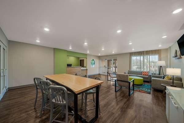 Images WoodSpring Suites Wesley Chapel-Tampa