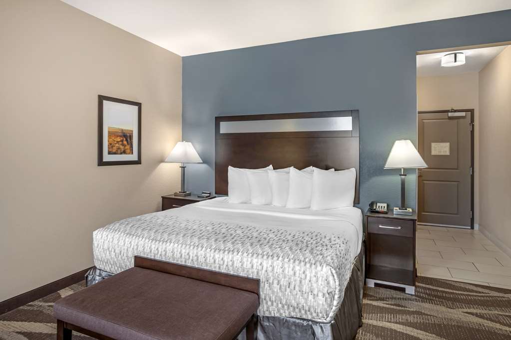 King Bed Oversized Room